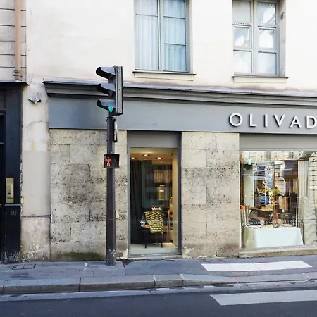 Saint Sulpice's Nest - Stylish Studio In