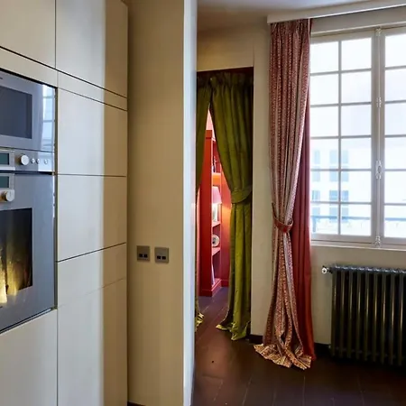 Saint Sulpice's Nest - Stylish Studio In דירה